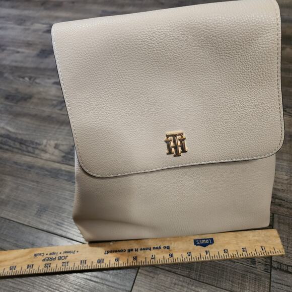 NWT Tommy Hilfiger backpack purse light beige D - Picture 7 of 16